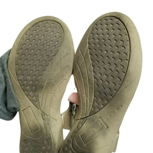 Cobb Hill New Balance Womens Leather Sandals 7M Gold Open Toe Perforated Design - Picture 8 of 13
